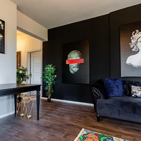 Apartment Lara *