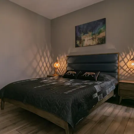 Apartment Lara *