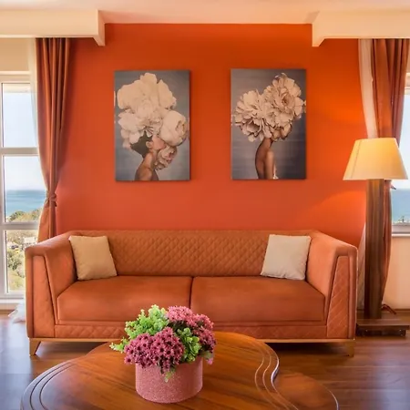 Lara * Αττάλεια